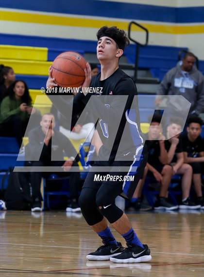 Thumbnail 1 in Crenshaw vs El Camino Real (CIF LACS 3rd Round Playoff) photogallery.