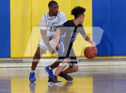 Thumbnail 2 in Crenshaw vs El Camino Real (CIF LACS 3rd Round Playoff) photogallery.