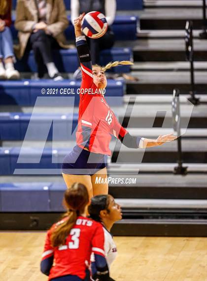 Thumbnail 2 in Sandy Creek vs. Greater Atlanta Christian (GHSA 3A Championship) photogallery.