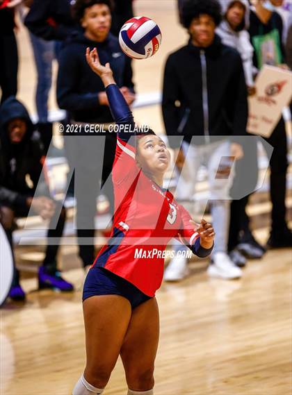 Thumbnail 3 in Sandy Creek vs. Greater Atlanta Christian (GHSA 3A Championship) photogallery.