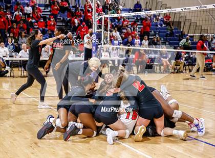 Thumbnail 2 in Sandy Creek vs. Greater Atlanta Christian (GHSA 3A Championship) photogallery.