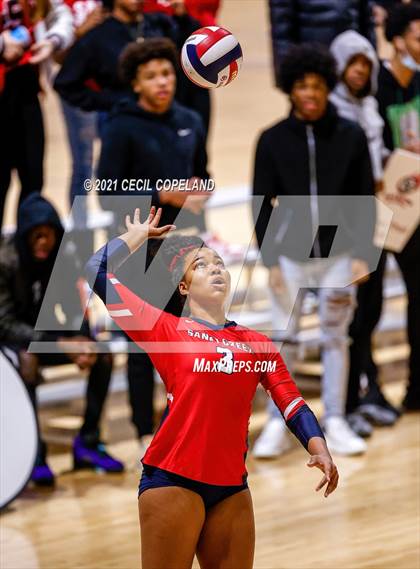 Thumbnail 2 in Sandy Creek vs. Greater Atlanta Christian (GHSA 3A Championship) photogallery.