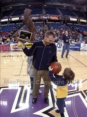 Thumbnail 3 in Campbell Hall vs. St. Mary's (CIF State D4 Final) photogallery.