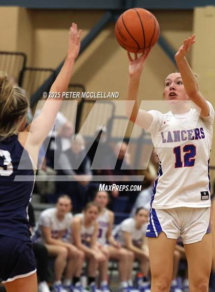 Thumbnail 2 in Londonderry vs Windham (NHIAA Division I Semi-Final Round) photogallery.