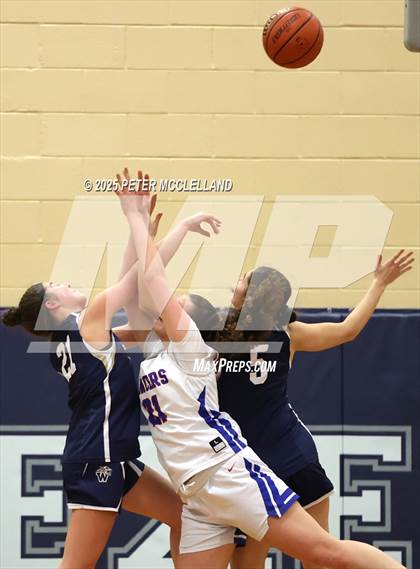 Thumbnail 1 in Londonderry vs Windham (NHIAA Division I Semi-Final Round) photogallery.