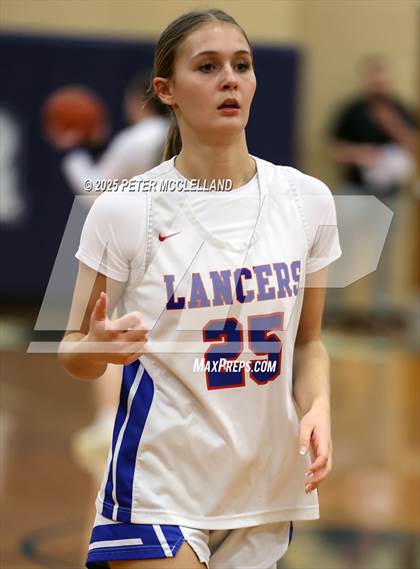 Thumbnail 2 in Londonderry vs Windham (NHIAA Division I Semi-Final Round) photogallery.