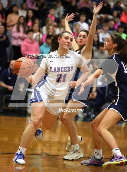 Thumbnail 3 in Londonderry vs Windham (NHIAA Division I Semi-Final Round) photogallery.