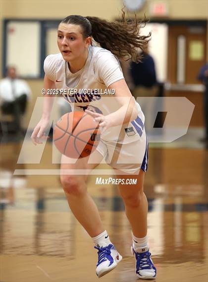 Thumbnail 3 in Londonderry vs Windham (NHIAA Division I Semi-Final Round) photogallery.