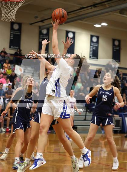 Thumbnail 2 in Londonderry vs Windham (NHIAA Division I Semi-Final Round) photogallery.