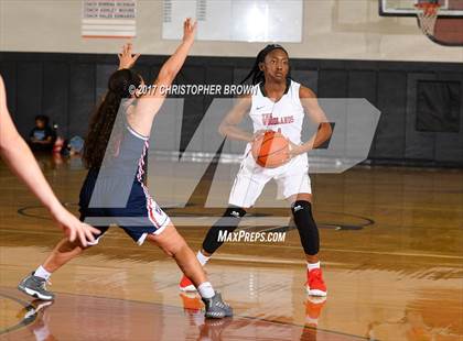 Thumbnail 3 in The Woodlands vs Memorial (McDonald's Texas Invitational) photogallery.