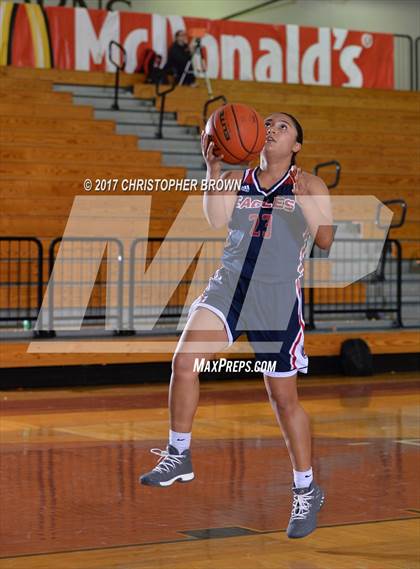 Thumbnail 3 in The Woodlands vs Memorial (McDonald's Texas Invitational) photogallery.