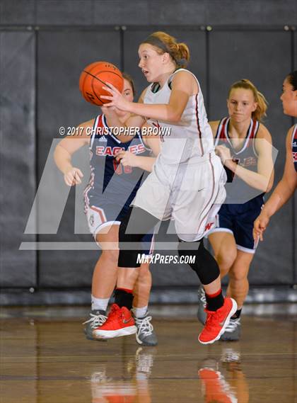 Thumbnail 1 in The Woodlands vs Memorial (McDonald's Texas Invitational) photogallery.