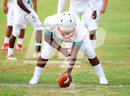 Thumbnail 2 in Plant City Raiders vs. Lake Gibson Braves (Kickoff Classic) photogallery.
