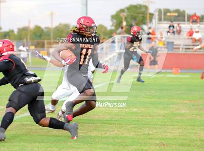Thumbnail 1 in Plant City Raiders vs. Lake Gibson Braves (Kickoff Classic) photogallery.