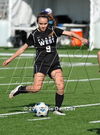 Thumbnail 3 in Liberty vs Plano West (National Elite Prep Showcase) photogallery.