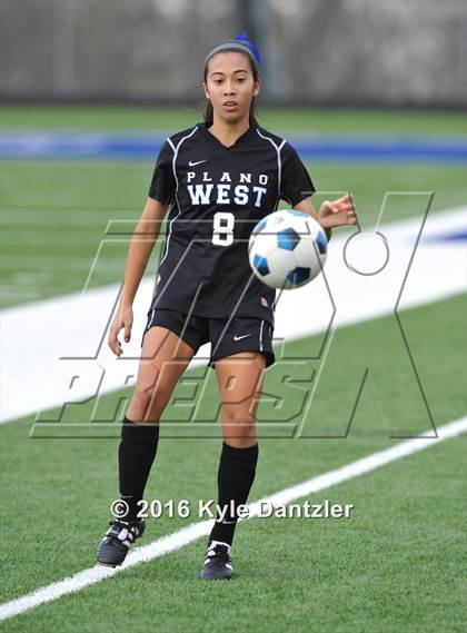 Thumbnail 3 in Liberty vs Plano West (National Elite Prep Showcase) photogallery.