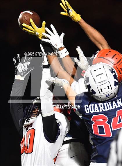 Thumbnail 1 in Wake Prep Academy vs Bartlett Yancey (NCHSAA 3A 1st Round) photogallery.