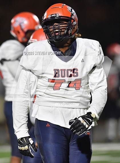 Thumbnail 1 in Wake Prep Academy vs Bartlett Yancey (NCHSAA 3A 1st Round) photogallery.