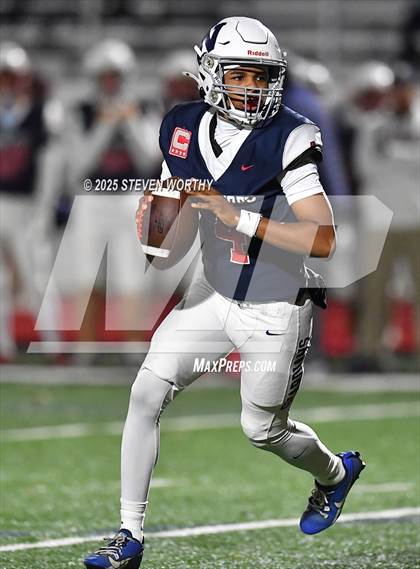 Thumbnail 1 in Wake Prep Academy vs Bartlett Yancey (NCHSAA 3A 1st Round) photogallery.