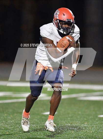 Thumbnail 1 in Wake Prep Academy vs Bartlett Yancey (NCHSAA 3A 1st Round) photogallery.