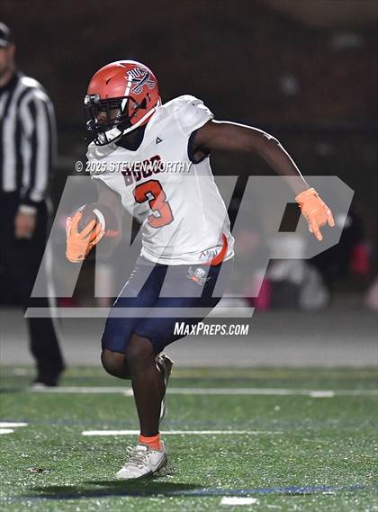 Thumbnail 1 in Wake Prep Academy vs Bartlett Yancey (NCHSAA 3A 1st Round) photogallery.