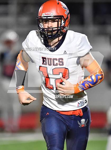 Thumbnail 3 in Wake Prep Academy vs Bartlett Yancey (NCHSAA 3A 1st Round) photogallery.