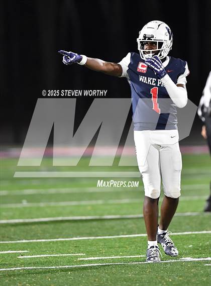 Thumbnail 1 in Wake Prep Academy vs Bartlett Yancey (NCHSAA 3A 1st Round) photogallery.