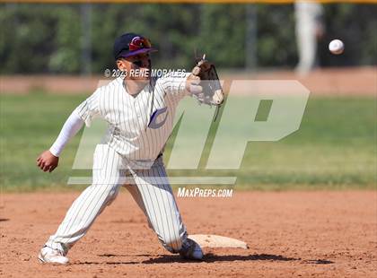 Thumbnail 2 in Salesian vs Cathedral photogallery.
