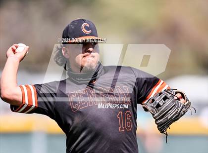 Thumbnail 1 in Central @ Bullard photogallery.