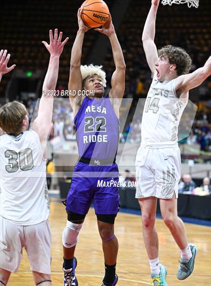 Thumbnail 2 in Air Academy vs. Mesa Ridge (CHSAA 5A Final) photogallery.