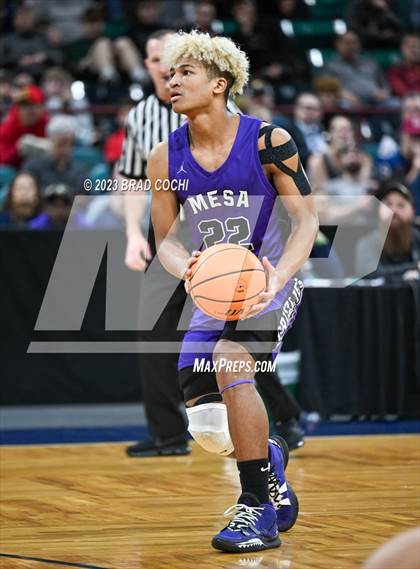 Thumbnail 2 in Air Academy vs. Mesa Ridge (CHSAA 5A Final) photogallery.