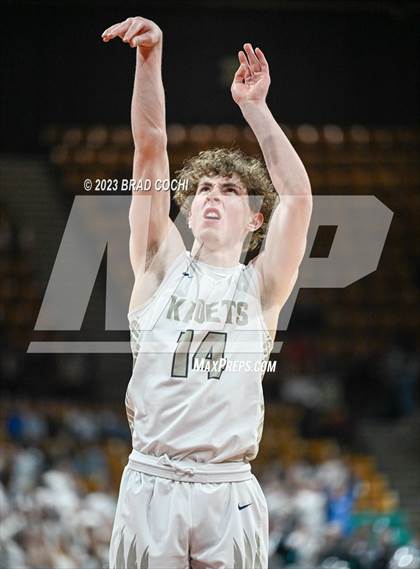 Thumbnail 2 in Air Academy vs. Mesa Ridge (CHSAA 5A Final) photogallery.