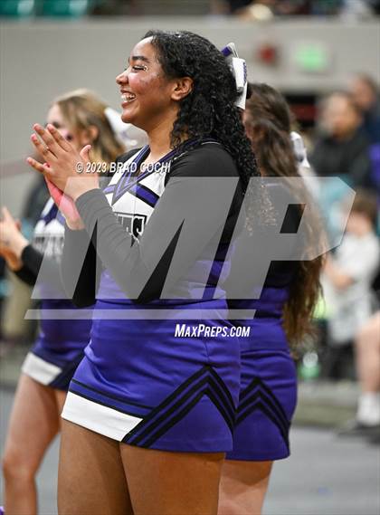 Thumbnail 2 in Air Academy vs. Mesa Ridge (CHSAA 5A Final) photogallery.