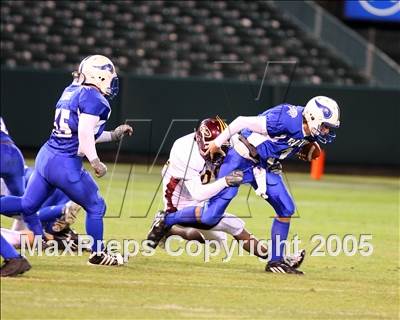 Thumbnail 2 in Las Lomas vs Irvington (Class 3A Section Final) photogallery.