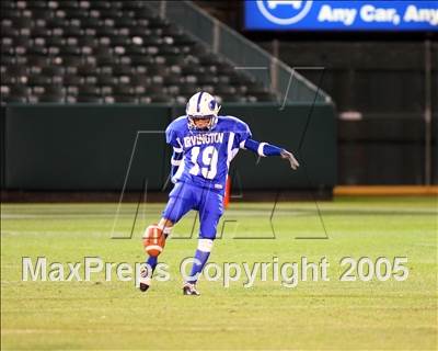 Thumbnail 3 in Las Lomas vs Irvington (Class 3A Section Final) photogallery.