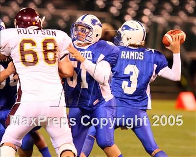 Thumbnail 1 in Las Lomas vs Irvington (Class 3A Section Final) photogallery.