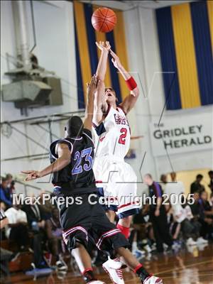 Thumbnail 1 in San Leandro vs. Modesto Christian (Gridley Invitational) photogallery.