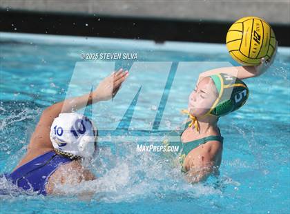 Thumbnail 3 in Grossmont vs. Patrick Henry (San Diego Open) photogallery.