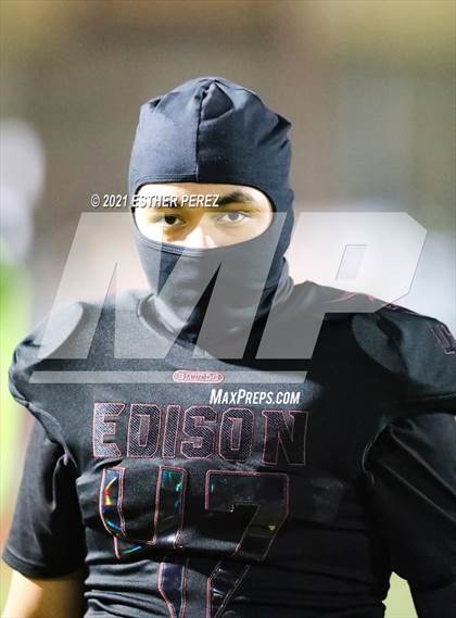 Thumbnail 2 in Edison vs. St. Mary's photogallery.