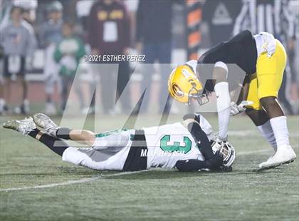 Thumbnail 3 in Edison vs. St. Mary's photogallery.