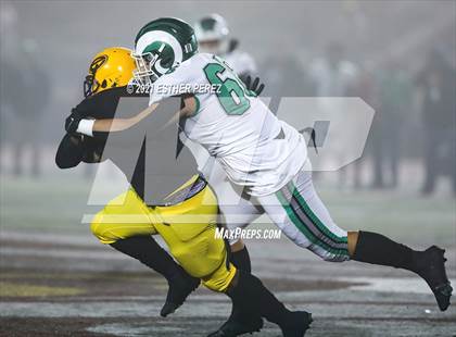 Thumbnail 3 in Edison vs. St. Mary's photogallery.
