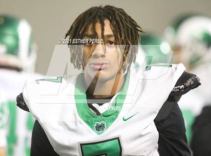 Thumbnail 3 in Edison vs. St. Mary's photogallery.