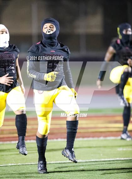 Thumbnail 1 in Edison vs. St. Mary's photogallery.