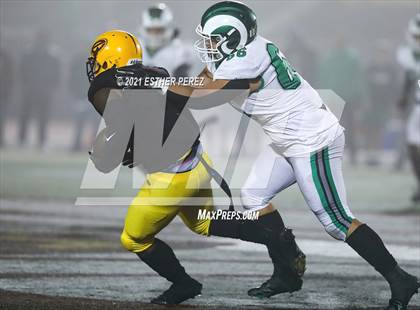 Thumbnail 2 in Edison vs. St. Mary's photogallery.