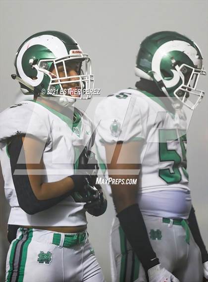 Thumbnail 2 in Edison vs. St. Mary's photogallery.