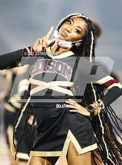 Thumbnail 3 in Edison vs. St. Mary's photogallery.