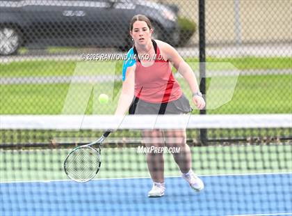 Thumbnail 3 in Mississinewa at Yorktown photogallery.