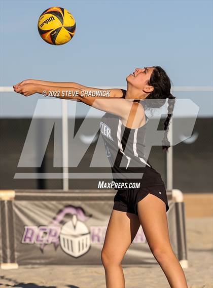 Thumbnail 3 in Skyline vs Chandler @ Casteel photogallery.