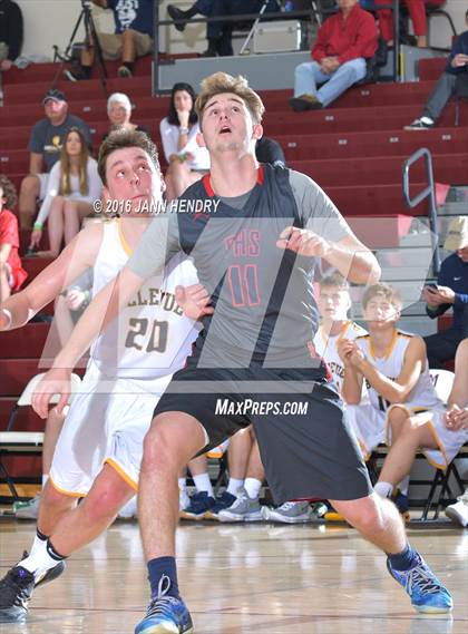 Thumbnail 3 in Bellevue vs. Pinnacle (Rancho Mirage Holiday Invitational) photogallery.