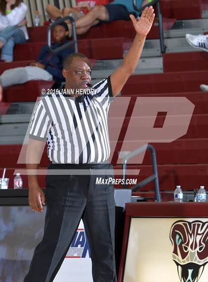 Thumbnail 3 in Bellevue vs. Pinnacle (Rancho Mirage Holiday Invitational) photogallery.